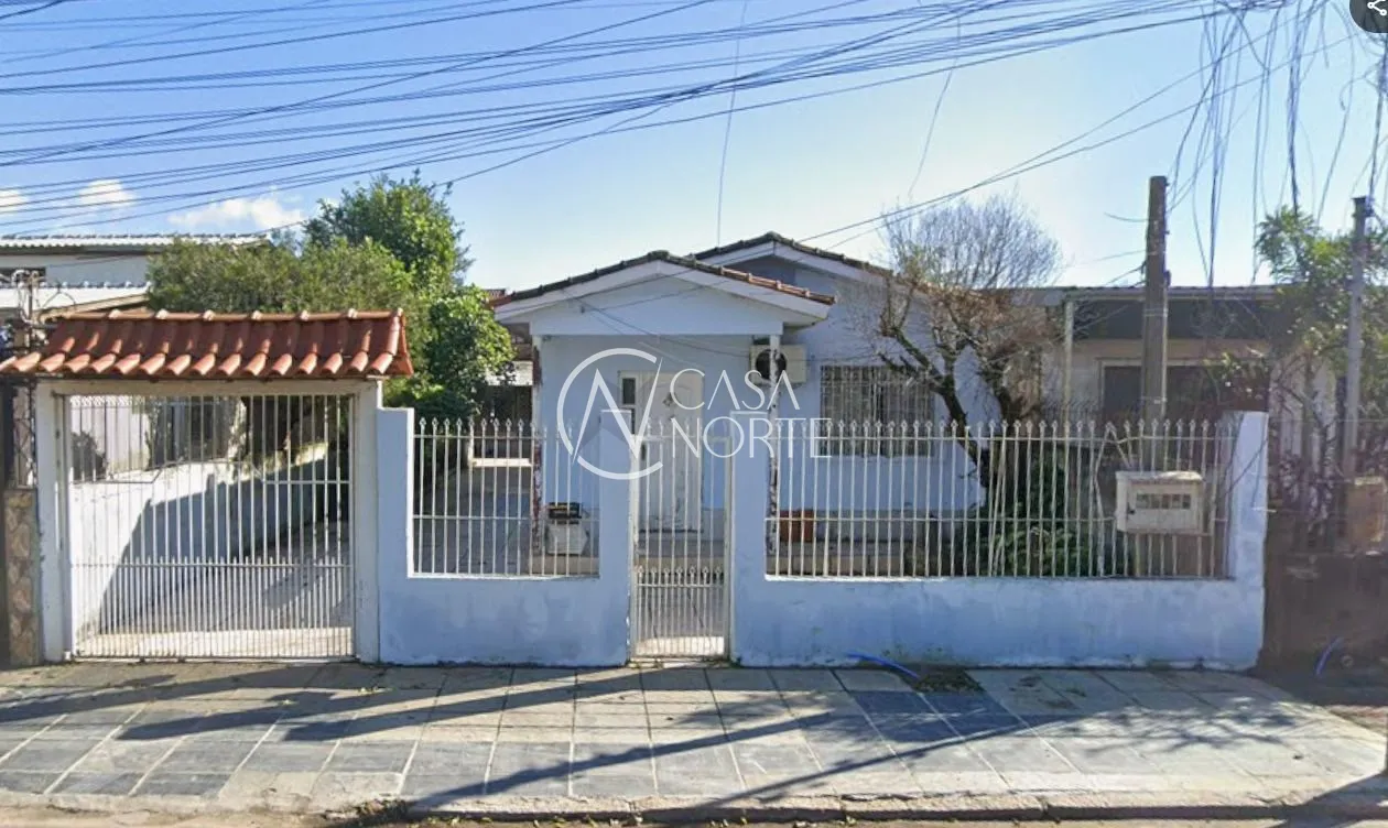 Casa à venda com 2 quartos, 83m², 1 suíte, 3 vagas, Rua Vieira da Silva no bairro Sarandi em Porto Alegre