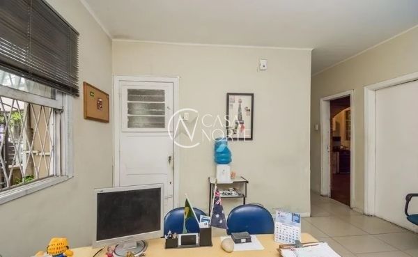Apartamento à venda com 3 quartos, 120m², 1 vaga, Avenida Goethe no bairro Rio Branco em Porto Alegre