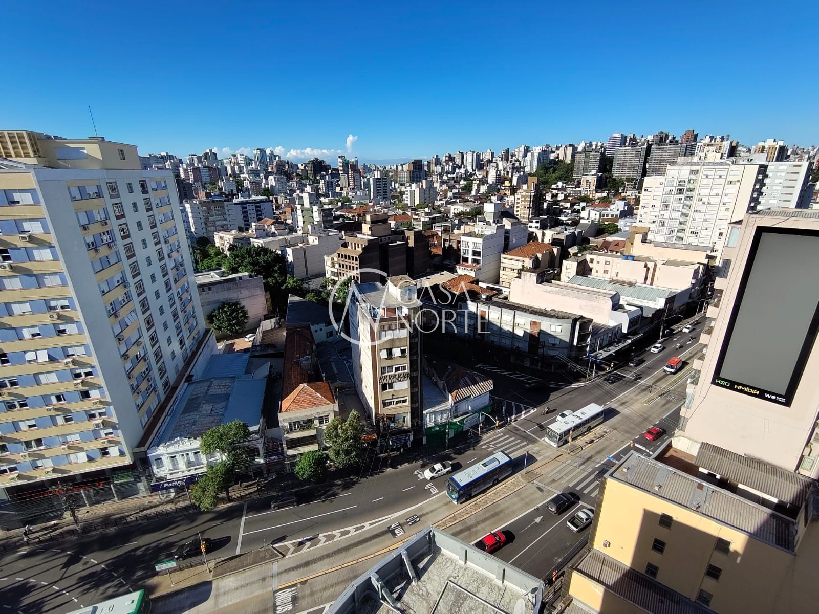 Sala Comercial à venda com 1 quarto, 71m², Avenida Venâncio Aires no bairro Santana em Porto Alegre