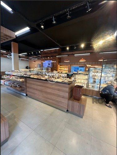 Loja à venda , 6 vagas, Rua Presidente Juarez no bairro São Sebastião em Porto Alegre