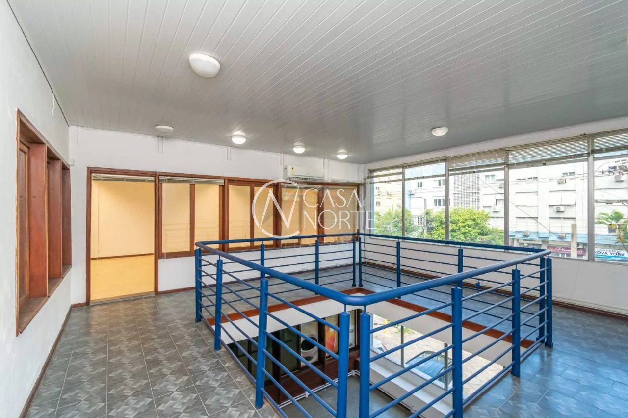 Prédio Comercial à venda com 16 quartos, 850m², 5 vagas, Avenida Plínio Brasil Milano no bairro Higienópolis em Porto Alegre