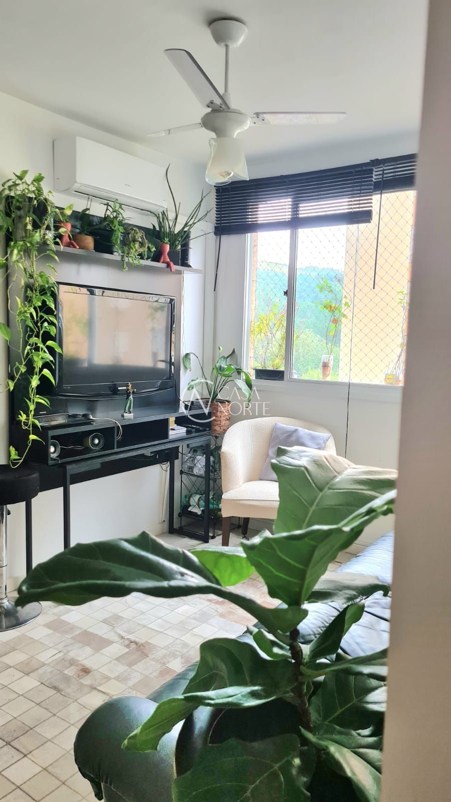 Apartamento à venda com 2 quartos, 52m², 1 vaga, Rua Carlos Reverbel no bairro Jardim Carvalho em Porto Alegre