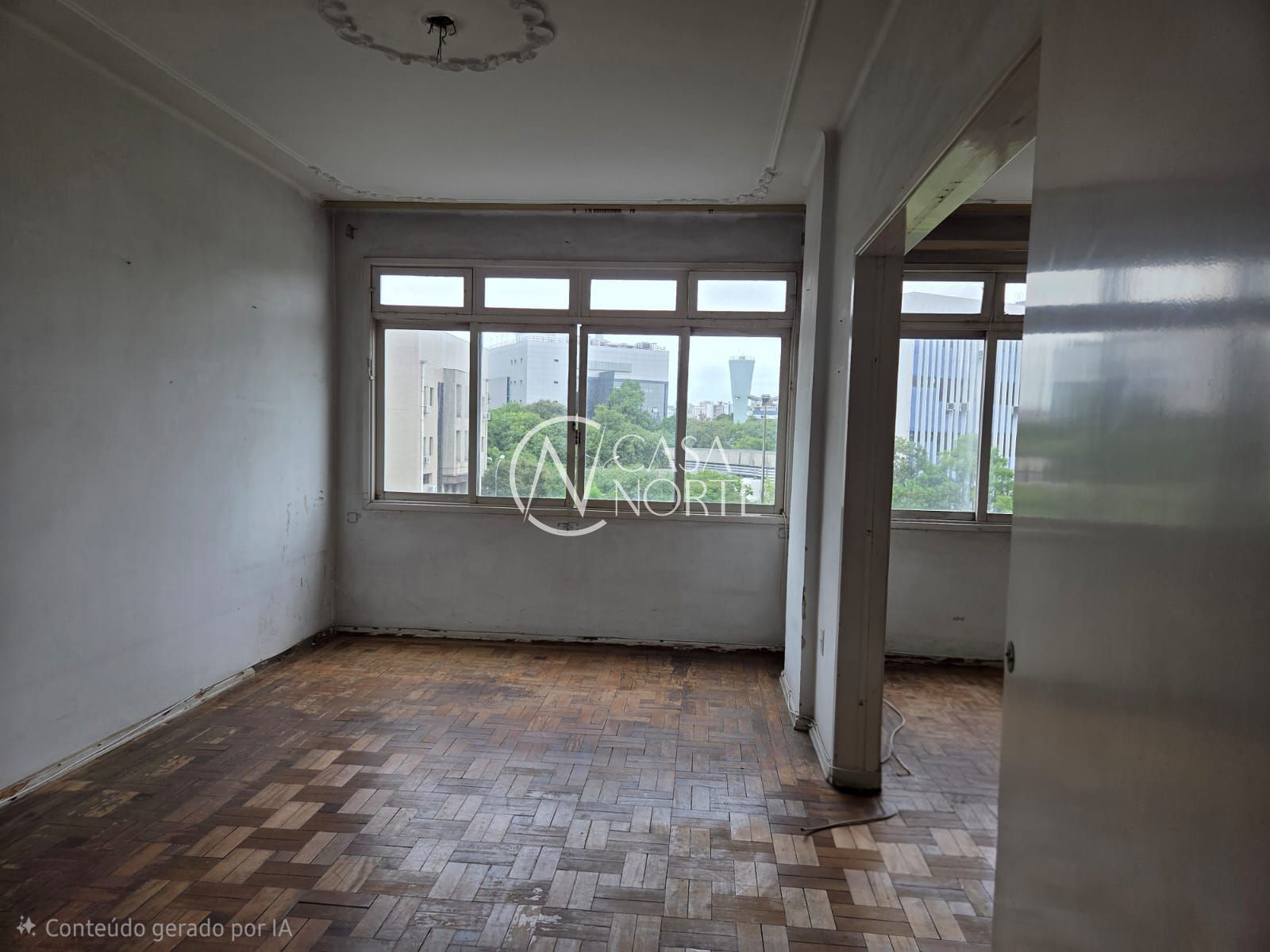 Apartamento à venda com 3 quartos, 107m², 1 suíte, Rua Ramiro Barcelos no bairro Santana em Porto Alegre