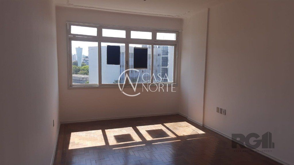 Apartamento à venda com 3 quartos, 107m², 1 suíte, Rua Ramiro Barcelos no bairro Rio Branco em Porto Alegre