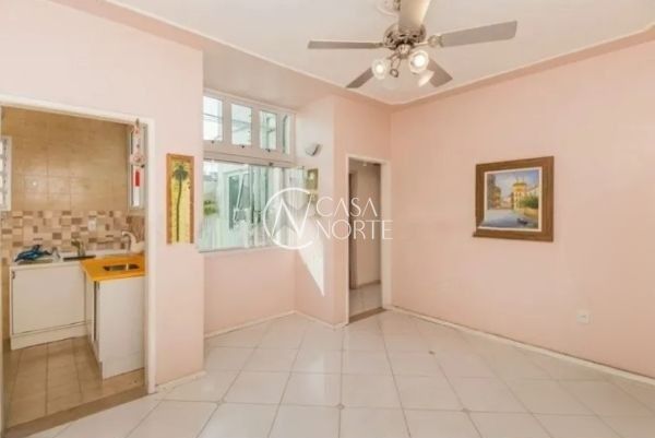 Apartamento à venda com 2 quartos, 64m², Rua Giordano Bruno no bairro Rio Branco em Porto Alegre