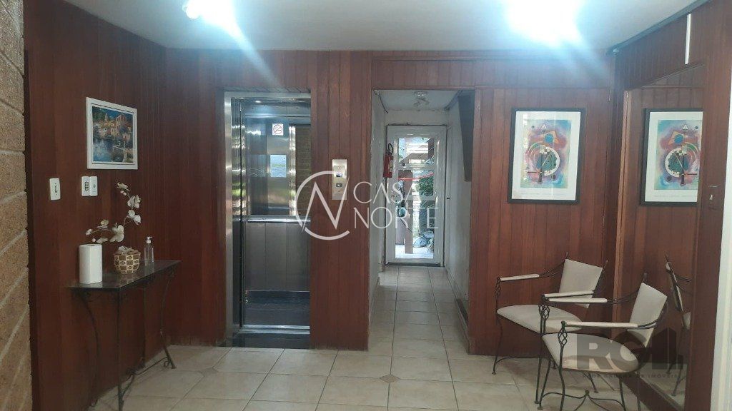 Apartamento à venda com 3 quartos, 107m², 1 suíte, Rua Ramiro Barcelos no bairro Rio Branco em Porto Alegre