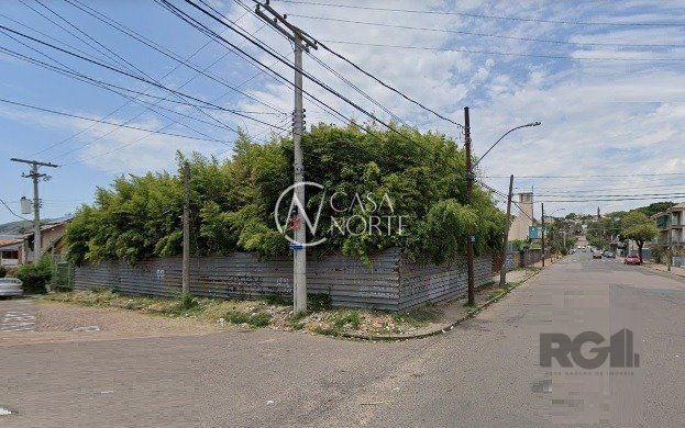 Terreno à venda  com 325m², Rua General Gomes Carneiro no bairro Medianeira em Porto Alegre