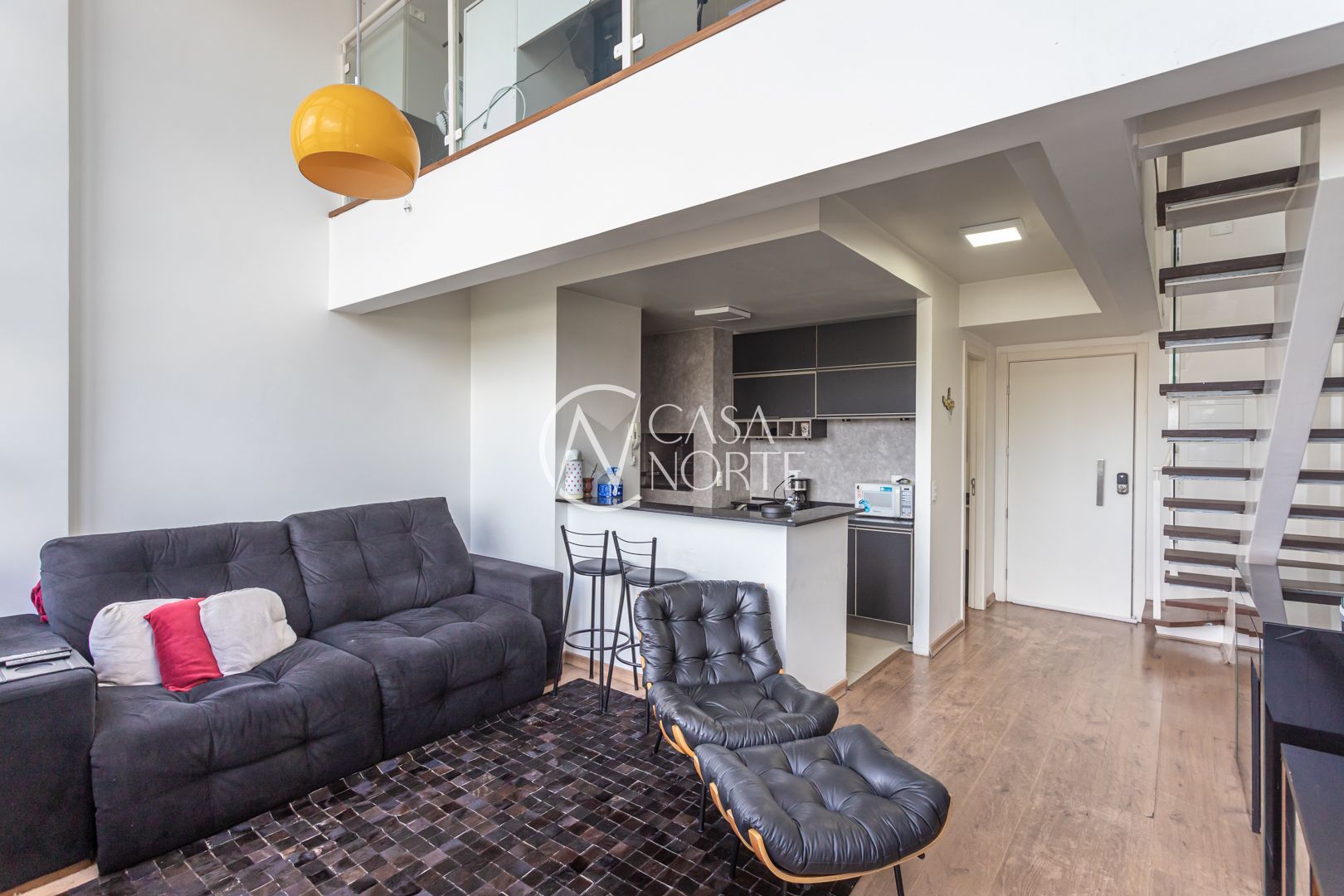 Duplex à venda com 1 quarto, 55m², 1 suíte, 2 vagas, Avenida Ipiranga no bairro Jardim Botânico em Porto Alegre