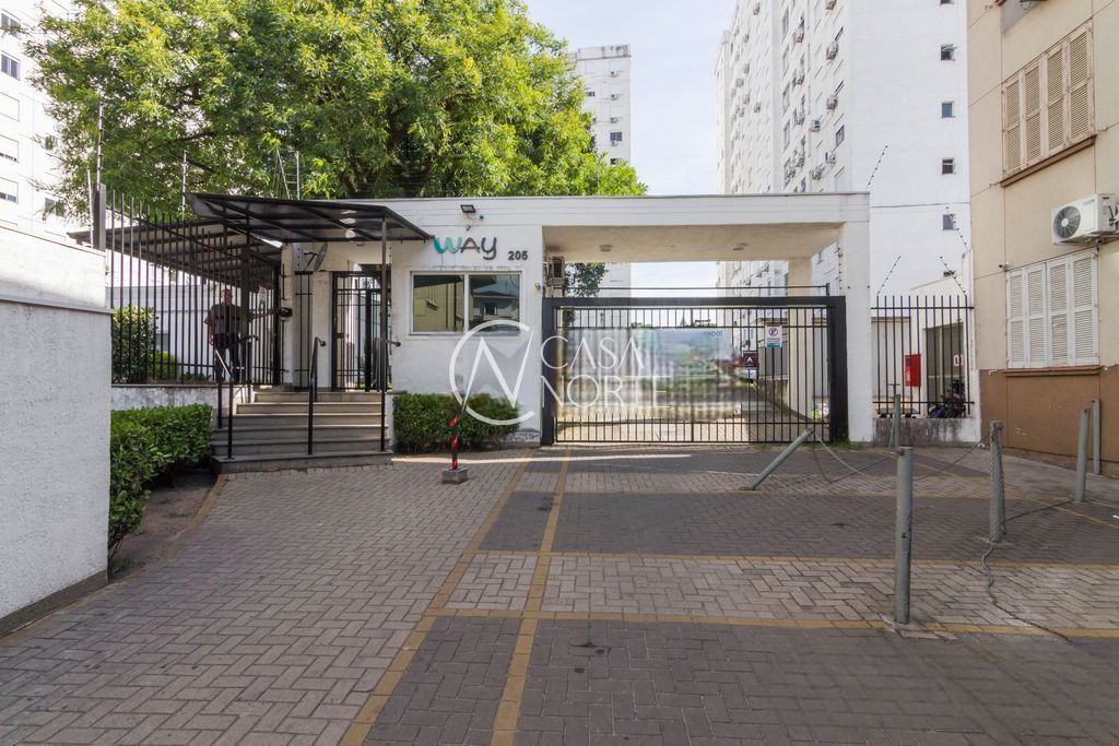 Apartamento à venda com 3 quartos, 70m², 1 suíte, 1 vaga, Avenida Bento Gonçalves no bairro Partenon em Porto Alegre