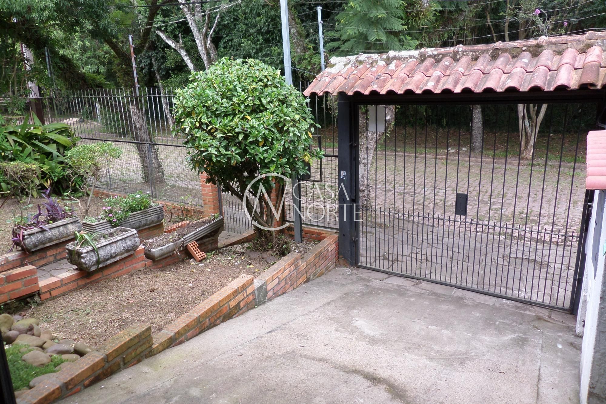Casa à venda com 4 quartos, 200m², 1 suíte, 2 vagas, Rua Doutor Carlos Geyer no bairro Ipanema em Porto Alegre