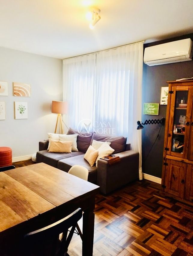 Apartamento à venda com 2 quartos, 62m², 1 vaga, Rua Ângelo Crivellaro no bairro Jardim do Salso em Porto Alegre
