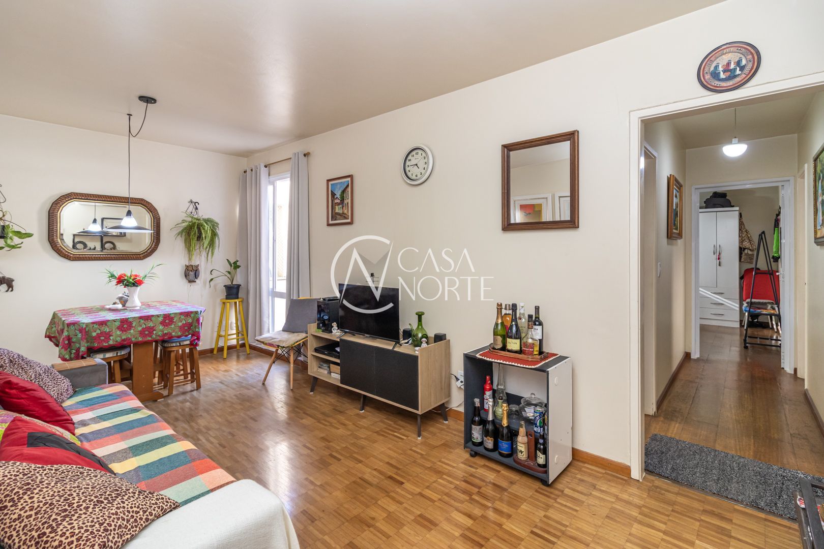 Apartamento à venda com 2 quartos, 68m², 1 suíte, Rua Mariante no bairro Rio Branco em Porto Alegre