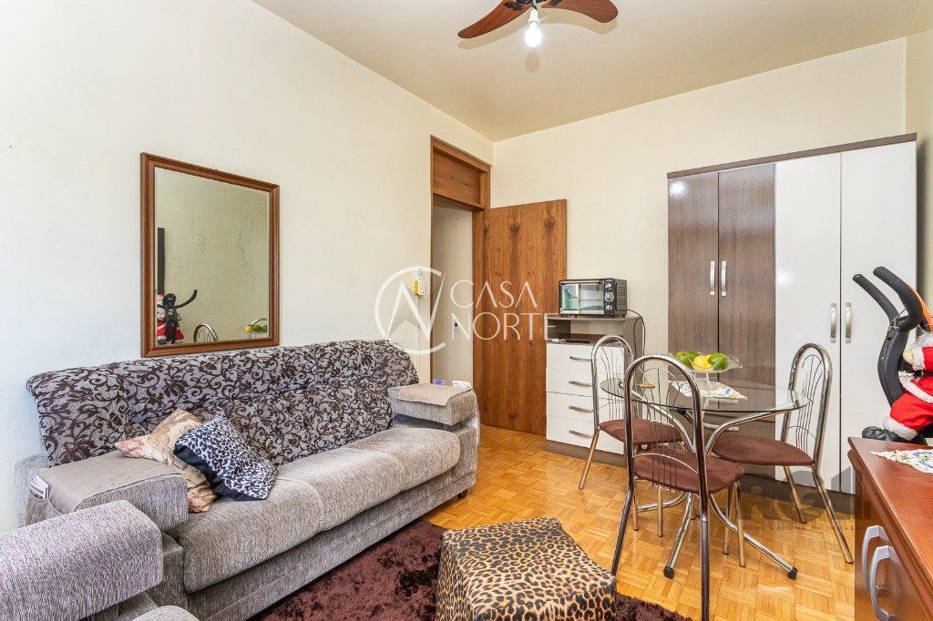 Apartamento à venda com 2 quartos, 58m², Avenida Senador Salgado Filho no bairro Centro Histórico em Porto Alegre