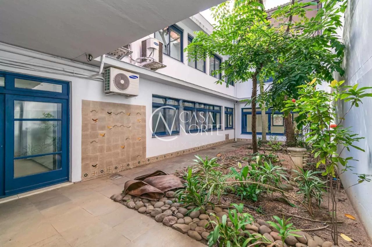 Prédio Comercial à venda com 16 quartos, 850m², 5 vagas, Avenida Plínio Brasil Milano no bairro Higienópolis em Porto Alegre