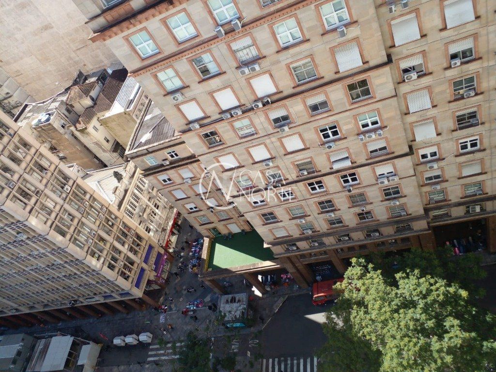Apartamento à venda com 1 quarto, 31m², Avenida Borges de Medeiros no bairro Centro Histórico em Porto Alegre