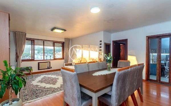 Apartamento à venda com 4 quartos, 138m², 1 suíte, 1 vaga, Rua São Mateus no bairro Jardim do Salso em Porto Alegre