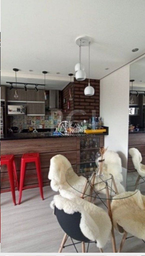 Apartamento à venda com 2 quartos, 48m², 1 vaga, Avenida Manoel Elias no bairro Jardim Leopoldina em Porto Alegre