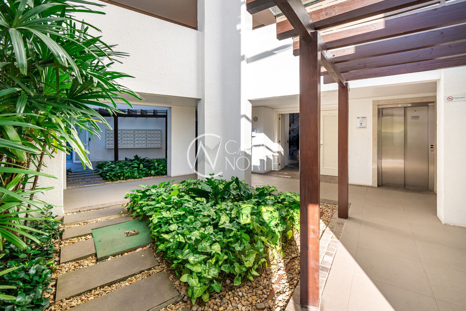 Apartamento à venda com 2 quartos, 73m², 1 suíte, 1 vaga, Rua Doutor Carlos Renato Rua Fonseca no bairro Jardim Sabará em Porto Alegre