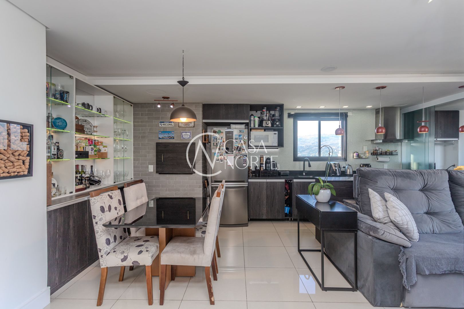 Apartamento à venda com 2 quartos, 70m², 1 suíte, 2 vagas, Avenida Ipiranga no bairro Jardim Carvalho em Porto Alegre