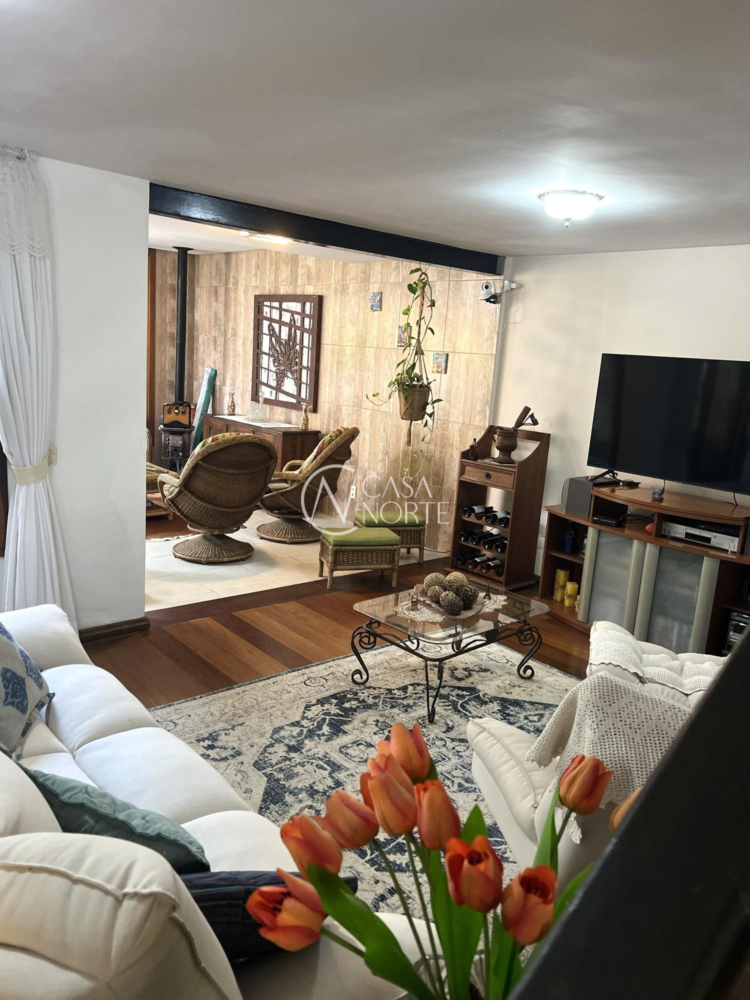 Casa à venda com 3 quartos, 194m², 1 suíte, 2 vagas, Rua Professor Antônio José Remião no bairro Espírito Santo em Porto Alegre