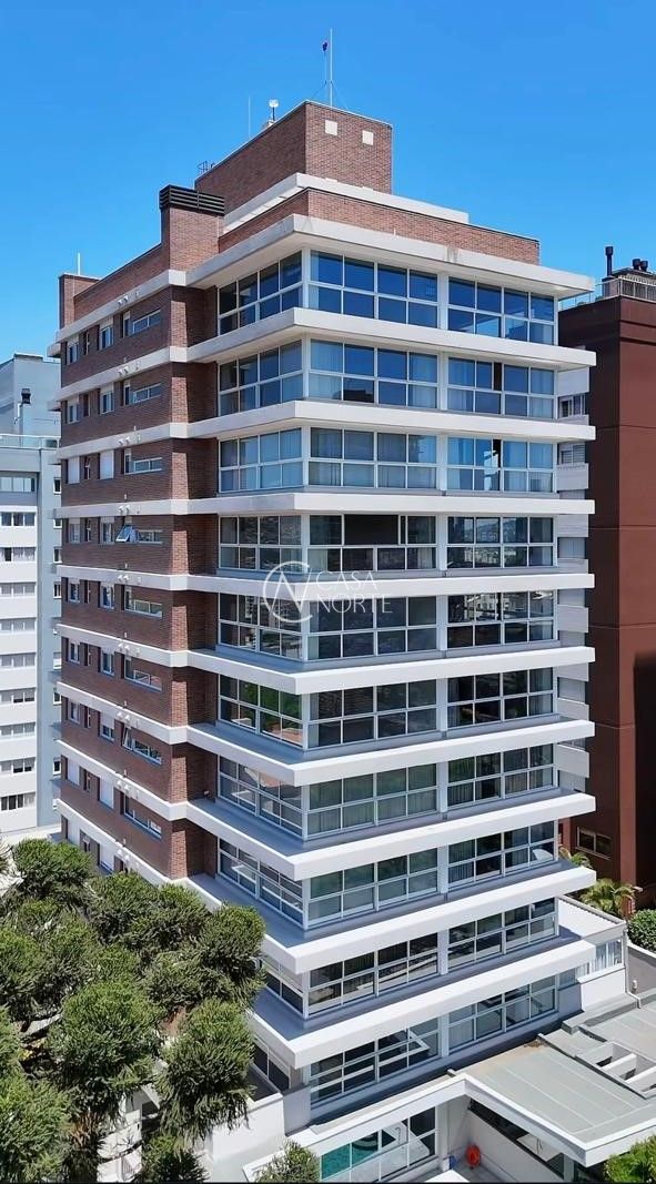 Apartamento à venda com 3 quartos, 129m², 1 suíte, 2 vagas, Ferreira Viana no bairro Petrópolis em Porto Alegre