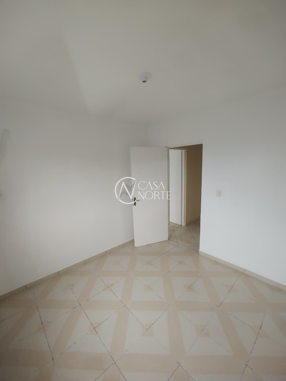 Apartamento à venda com 2 quartos, 61m², 1 vaga, Avenida Quaraí no bairro Nonoai em Porto Alegre