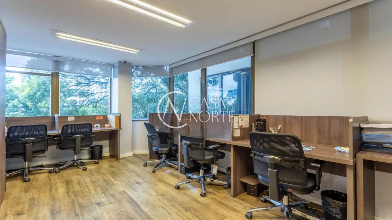 Conjunto Comercial à venda com 10 quartos, 239m², 2 vagas, Avenida Princesa Isabel no bairro Santana em Porto Alegre