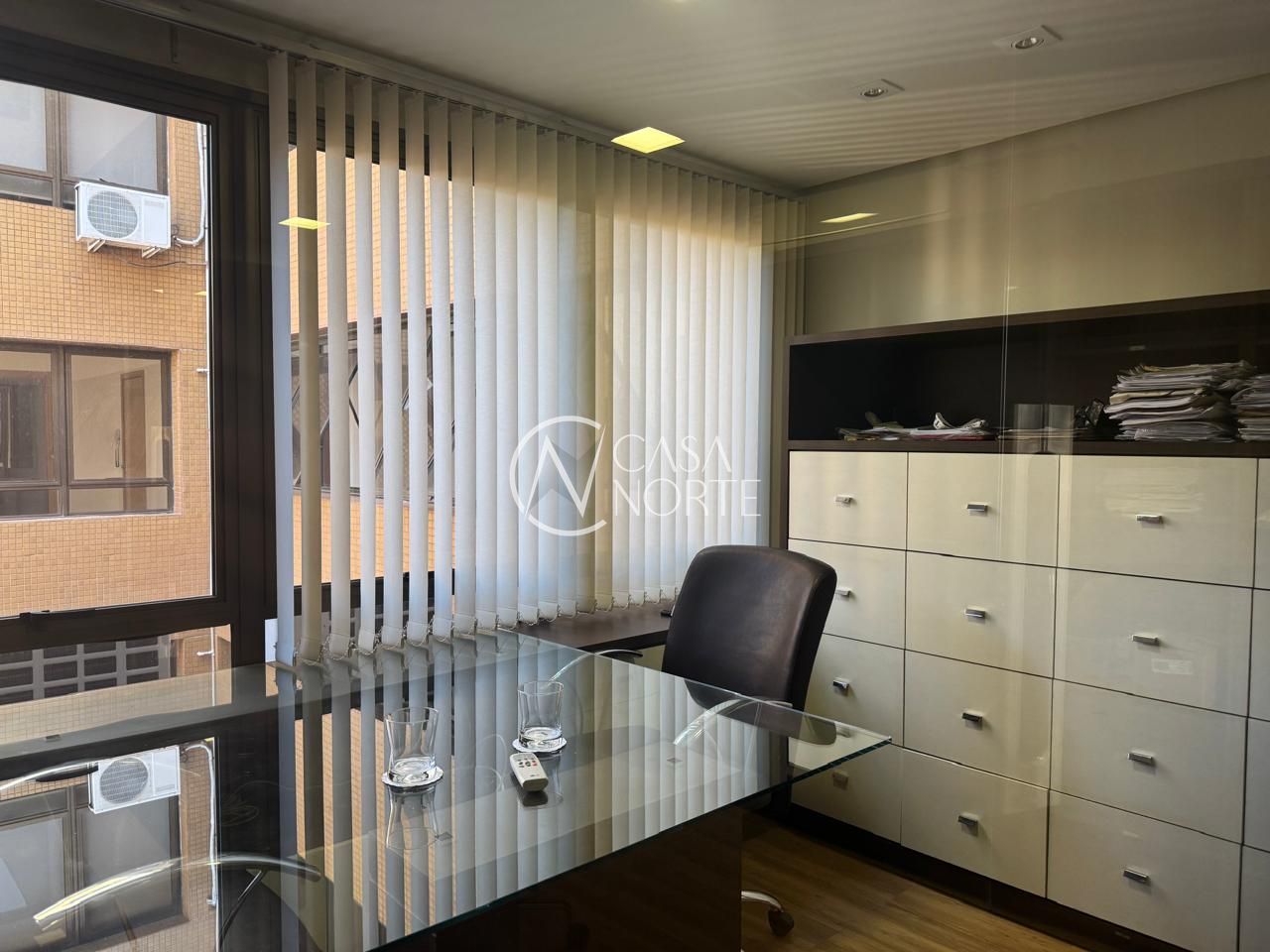 Sala Comercial à venda com 1 quarto, 42m², 1 vaga, Avenida Aureliano de Figueiredo Pinto no bairro Praia de Belas em Porto Alegre