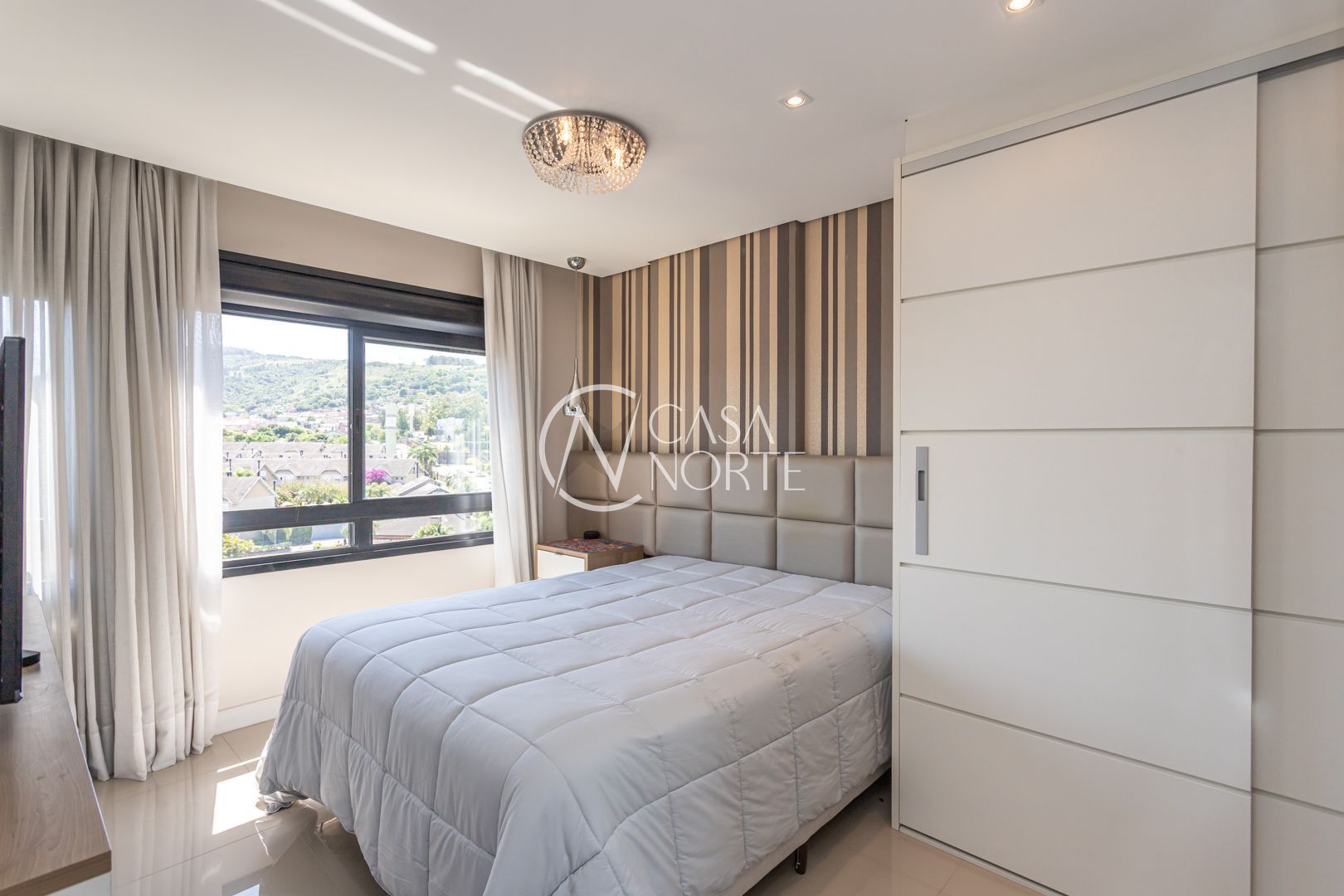 Loft à venda com 1 quarto, 38m², 1 vaga, Avenida Ipiranga no bairro Jardim Carvalho em Porto Alegre