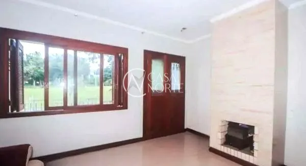 Casa à venda com 4 quartos, 184m², 1 suíte, 2 vagas, Rua Argélia no bairro Vila Ipiranga em Porto Alegre