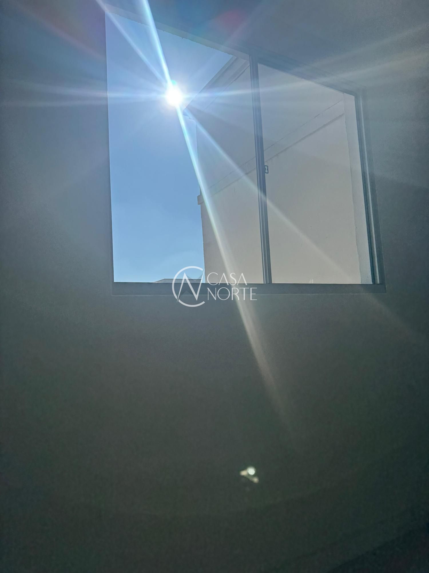 Apartamento à venda com 2 quartos, 41m², 1 vaga, Avenida Juscelino Kubitschek de Oliveira no bairro Jardim Leopoldina em Porto Alegre