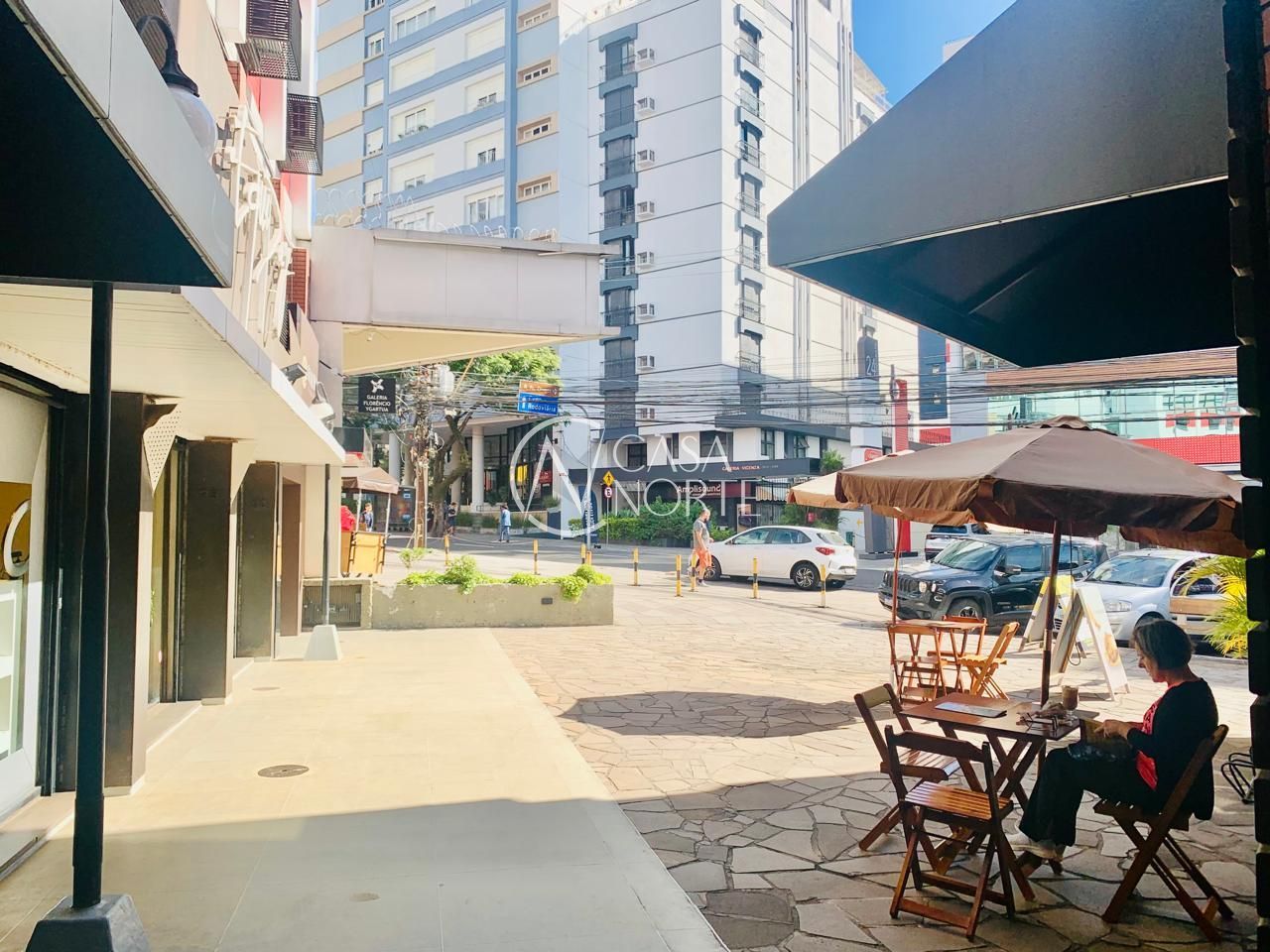 Loja à venda , 34m², Rua Vinte e Quatro de Outubro no bairro Moinhos de Vento em Porto Alegre