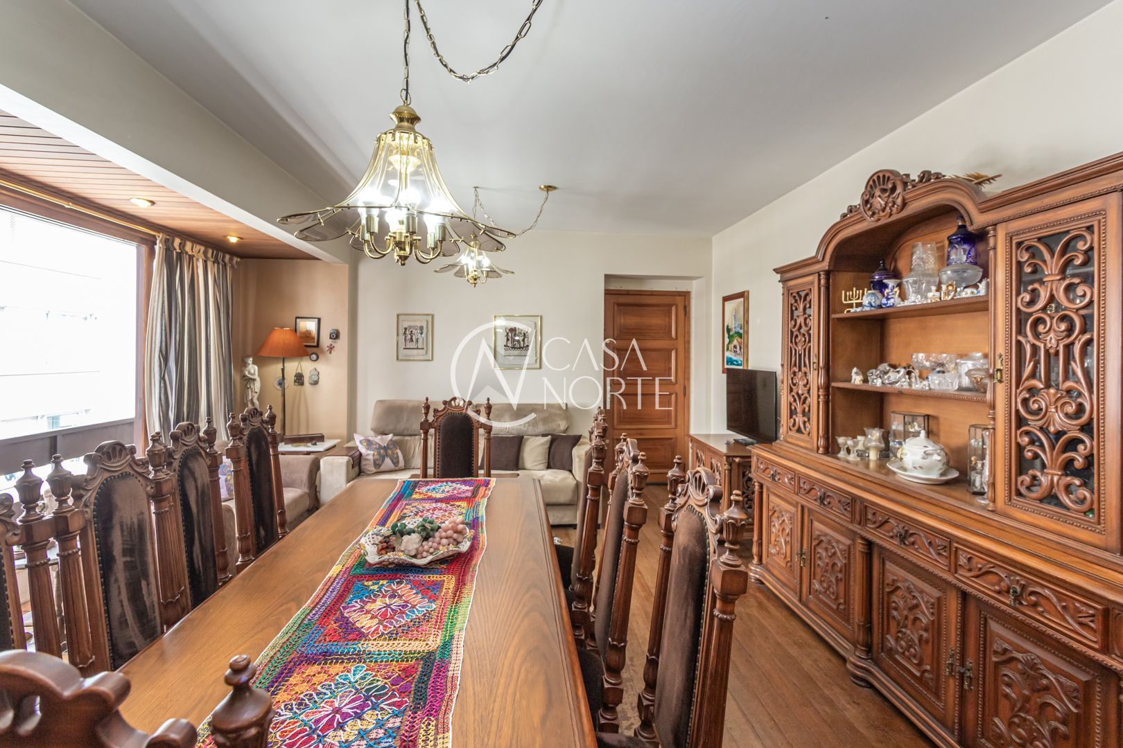 Cobertura à venda com 3 quartos, 261m², 1 suíte, 2 vagas, Rua Professor Cristiano Fischer no bairro Jardim do Salso em Porto Alegre