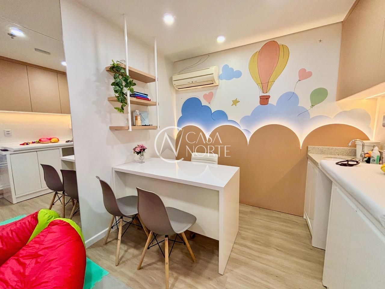 Conjunto Comercial à venda com 1 quarto, 38m², 1 vaga, Rua Gomes Jardim no bairro Santana em Porto Alegre