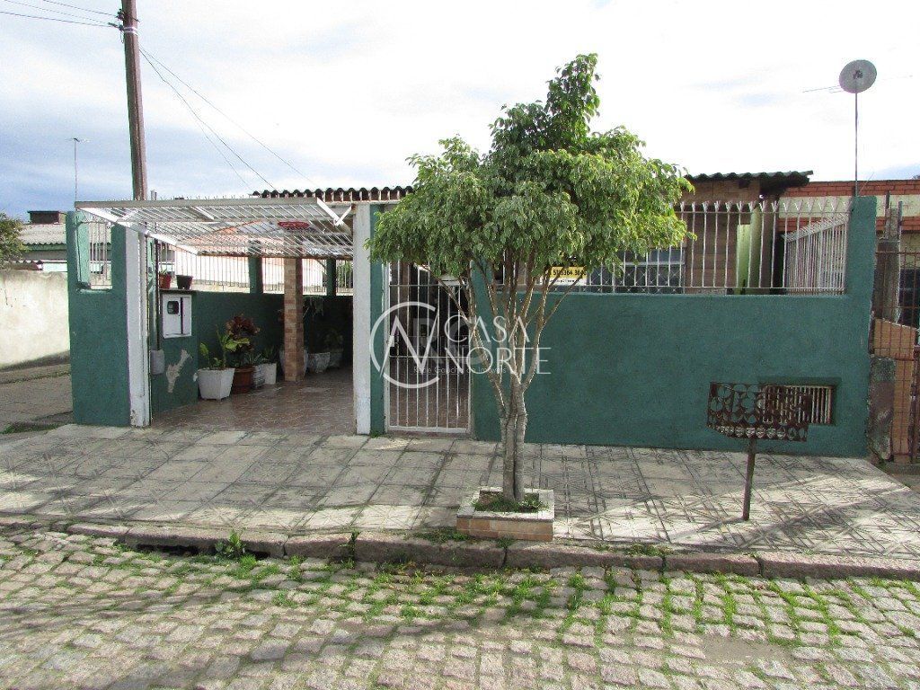 Casa à venda com 3 quartos, 150m², 2 vagas, Rua Ariosto Vieira Rodrigues no bairro Santa Rosa de Lima em Porto Alegre