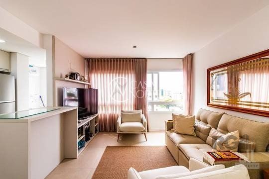 Apartamento à venda com 3 quartos, 76m², 1 suíte, 2 vagas, Rua Dona Augusta no bairro Menino Deus em Porto Alegre