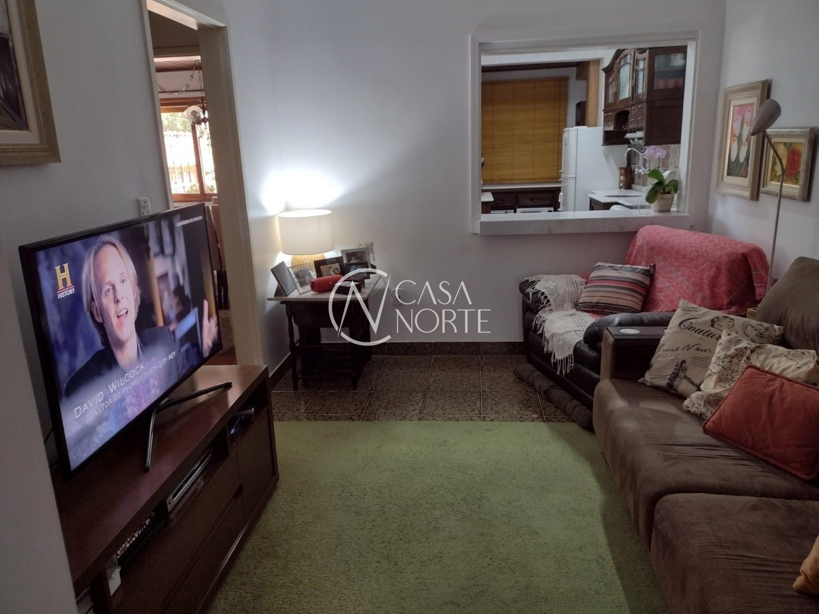 Casa à venda com 4 quartos, 240m², 1 suíte, 2 vagas, Rua Batista Xavier no bairro Partenon em Porto Alegre