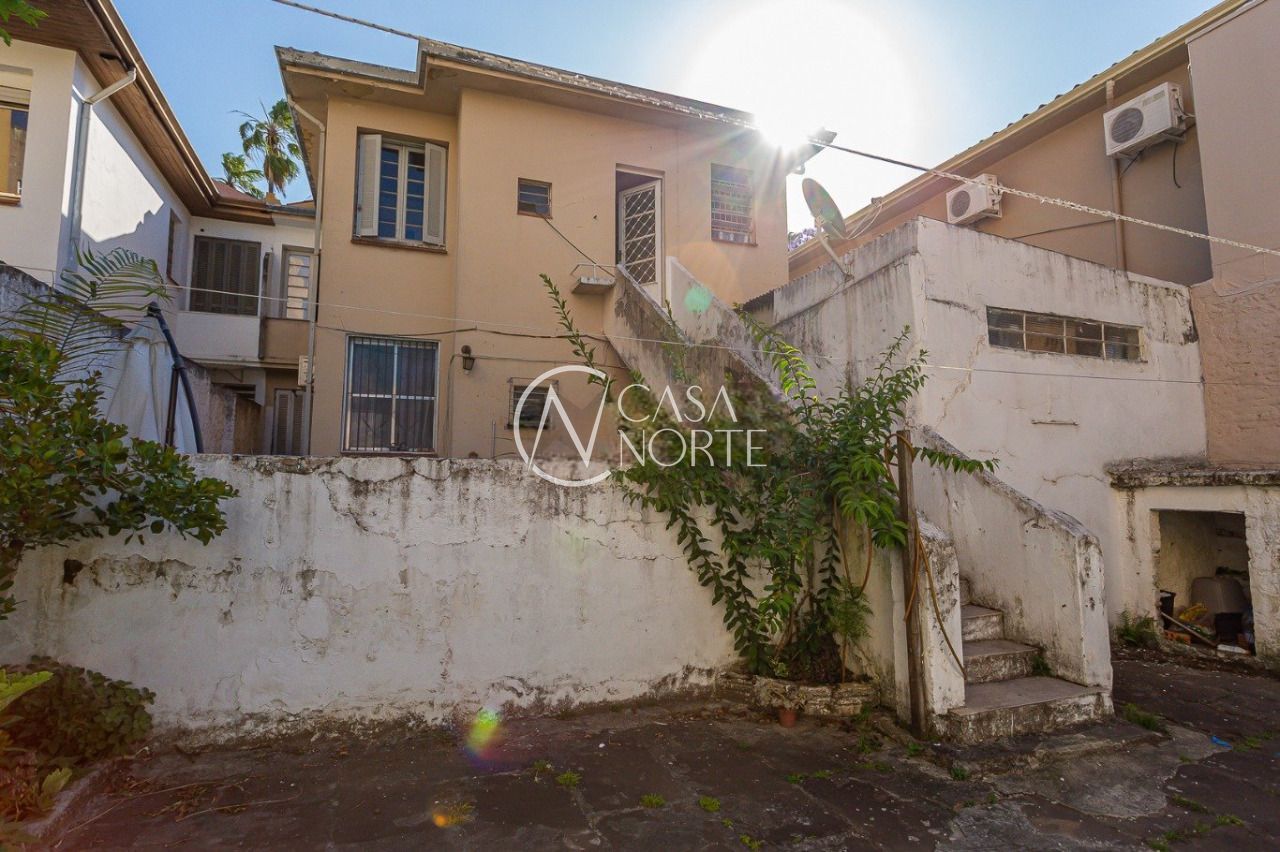 Sobrado à venda com 4 quartos, 124m², 1 vaga, Avenida João Pessoa no bairro Farroupilha em Porto Alegre