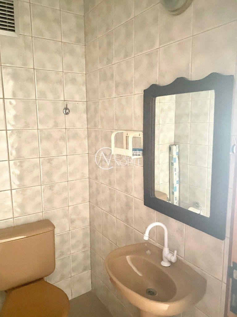 Sala Comercial à venda , Rua João Abbott no bairro Petrópolis em Porto Alegre