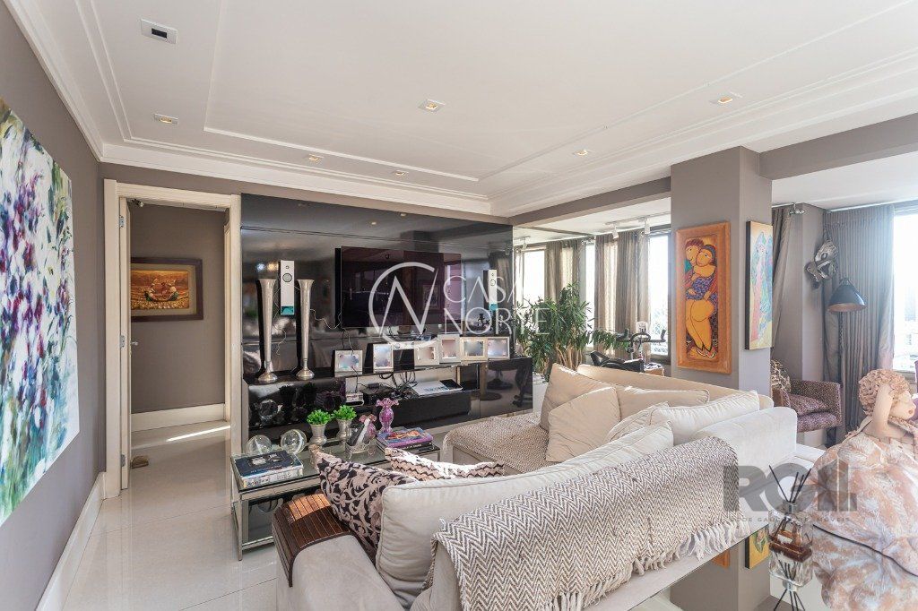 Apartamento à venda com 3 quartos, 120m², 1 suíte, 3 vagas, Avenida Getúlio Vargas no bairro Menino Deus em Porto Alegre