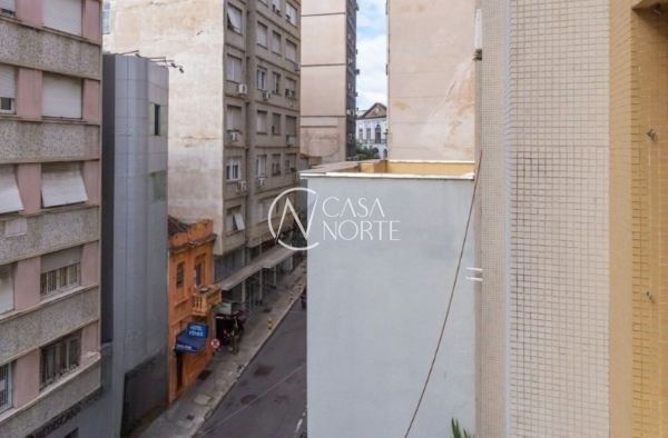 Apartamento à venda com 1 quarto, 41m², 1 suíte, Rua General Vitorino no bairro Centro Histórico em Porto Alegre