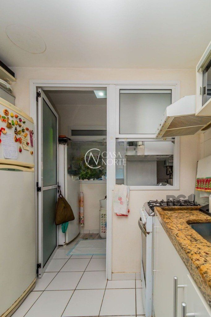 Casa à venda com 3 quartos, 144m², 1 suíte, 2 vagas, Avenida Willy Eugênio Fleck no bairro Sarandi em Porto Alegre