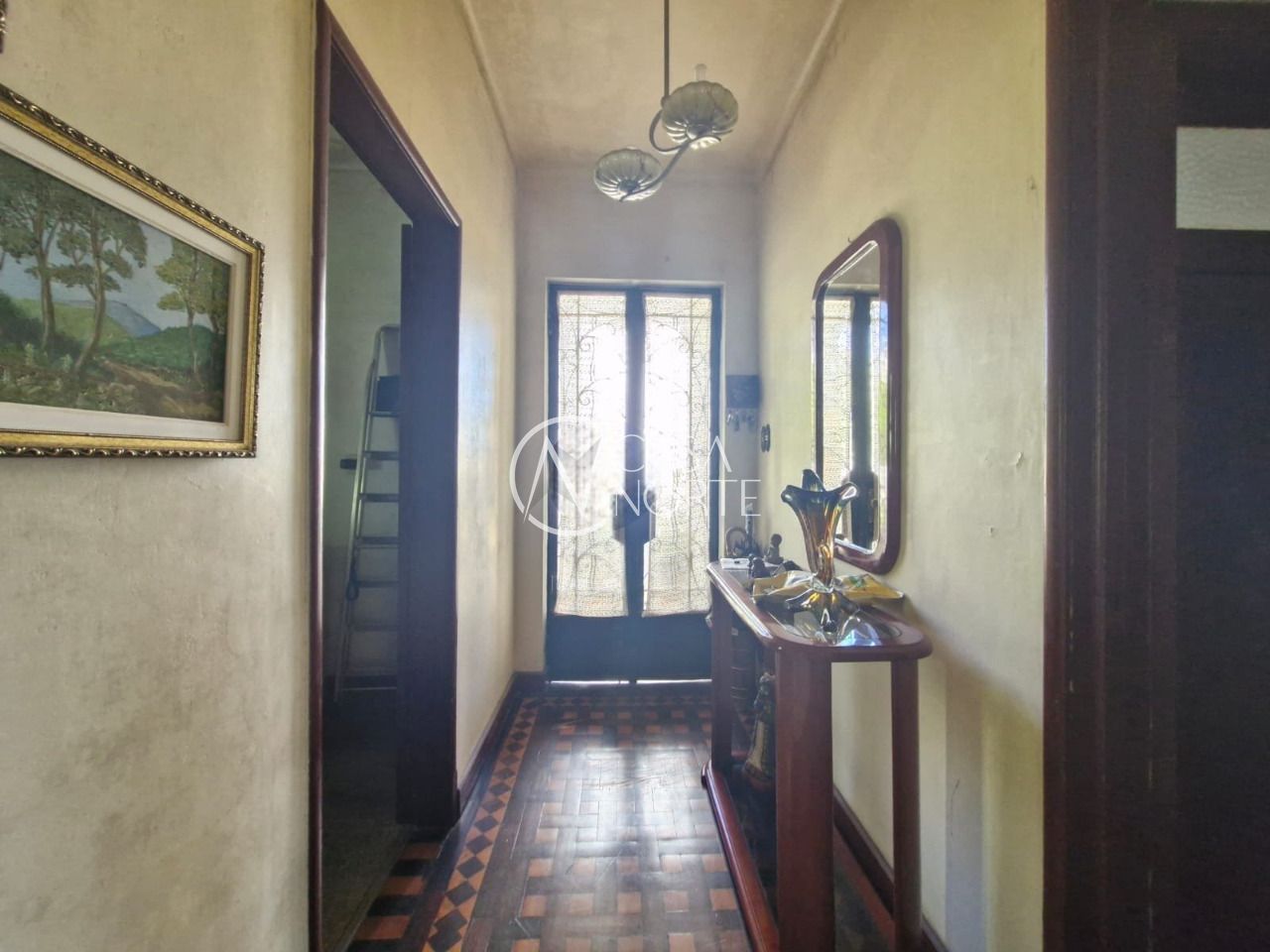 Casa à venda com 4 quartos, 350m², 2 vagas, Rua Dário Pederneiras no bairro Petrópolis em Porto Alegre