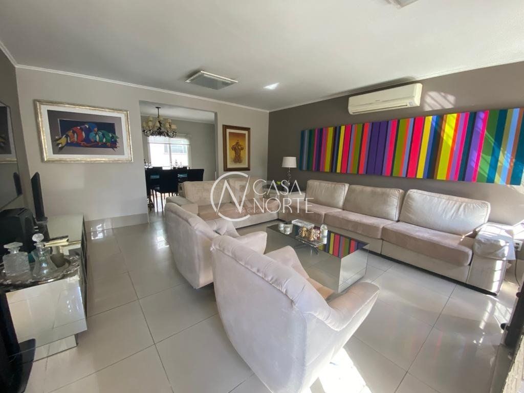 Casa à venda com 4 quartos, 323m², 2 suítes, 3 vagas, Rua Doutor Eduardo Marques Junior no bairro Jardim Itu em Porto Alegre