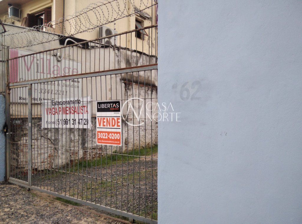 Terreno à venda  com 280m², Rua Acores no bairro Passo da Areia em Porto Alegre