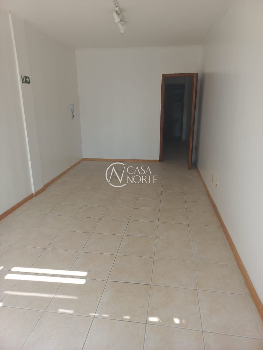 Sala Comercial à venda com 1 quarto, 37m², Avenida Taquara no bairro Petrópolis em Porto Alegre