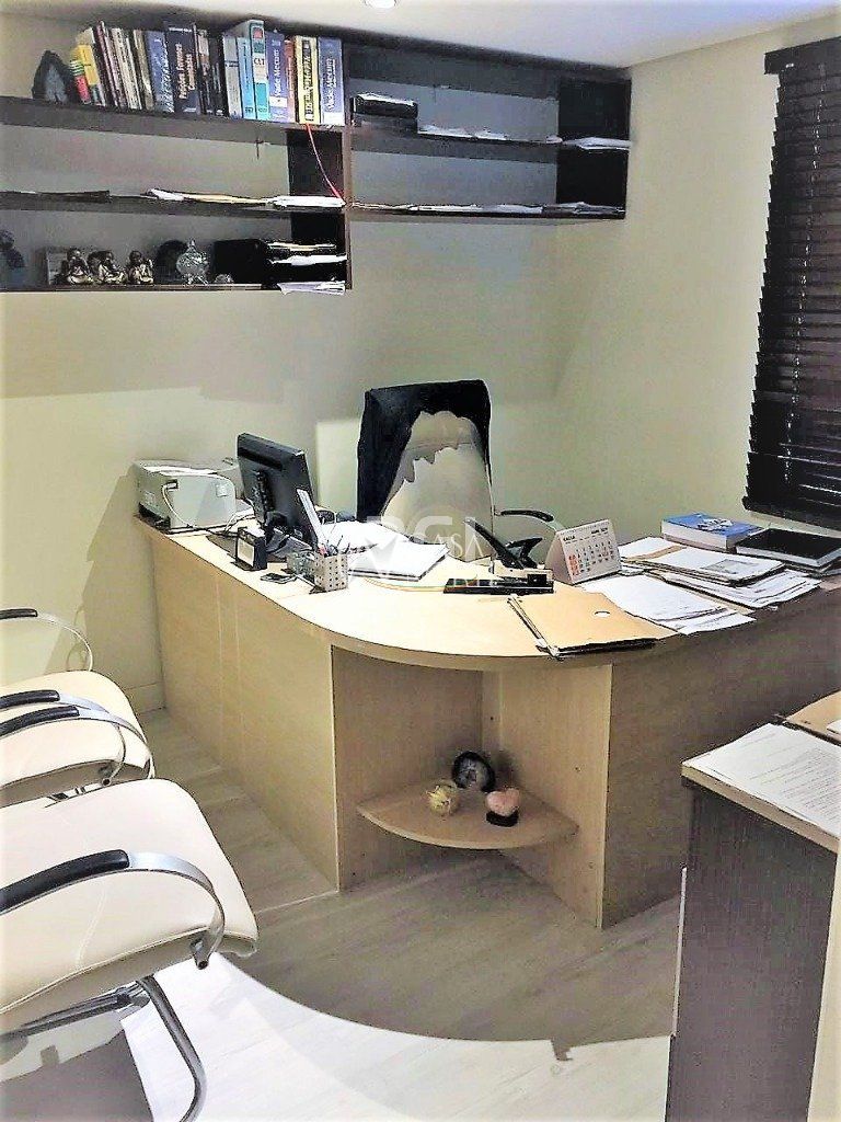 Sala Comercial à venda com 1 quarto, 43m², 1 vaga, Rua Washington Luiz no bairro Centro Histórico em Porto Alegre