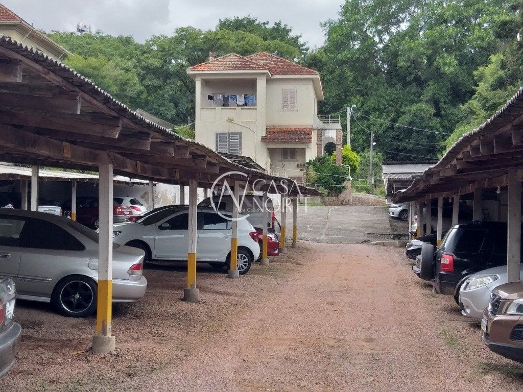 Terreno à venda  com 1861m², Avenida Taquary no bairro Cristal em Porto Alegre