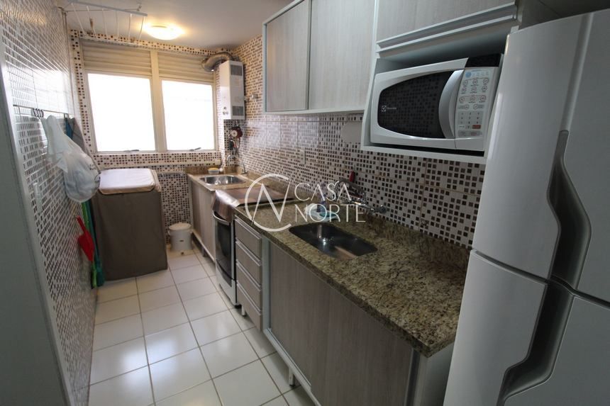 Apartamento à venda com 2 quartos, 61m², 1 suíte, 1 vaga, Rua Saldanha Marinho no bairro Menino Deus em Porto Alegre