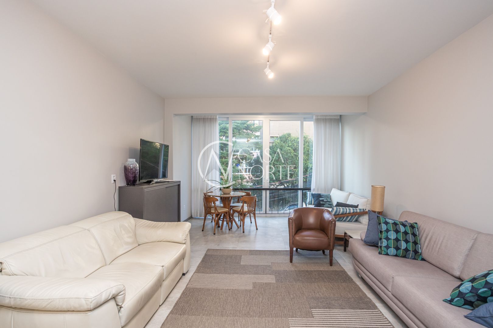 Apartamento Garden à venda com 3 quartos, 172m², 1 suíte, 1 vaga, Quintino Bocaiva no bairro Rio Branco em Porto Alegre